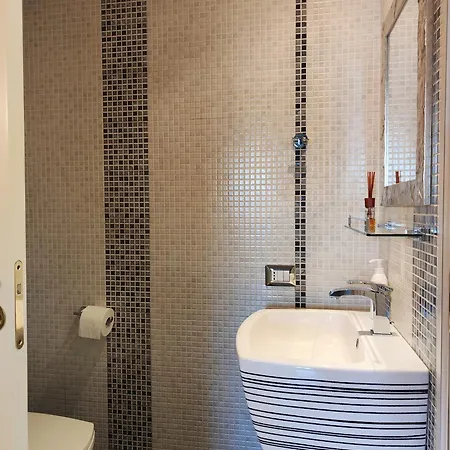 Leo Apartament Argegno